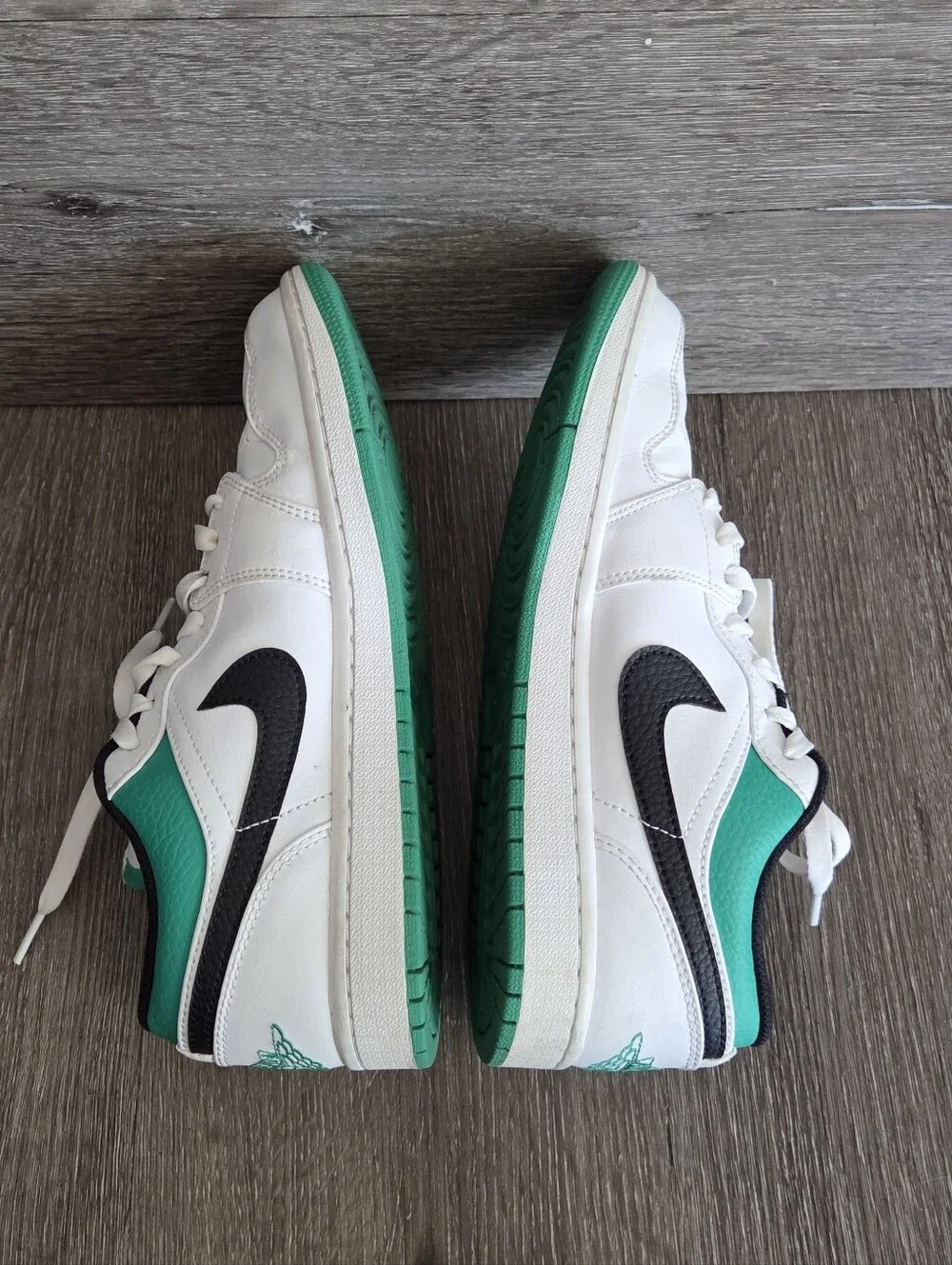Air Jordan 1 Low Lucky Green White Black 553558-129 Men’s US 8
